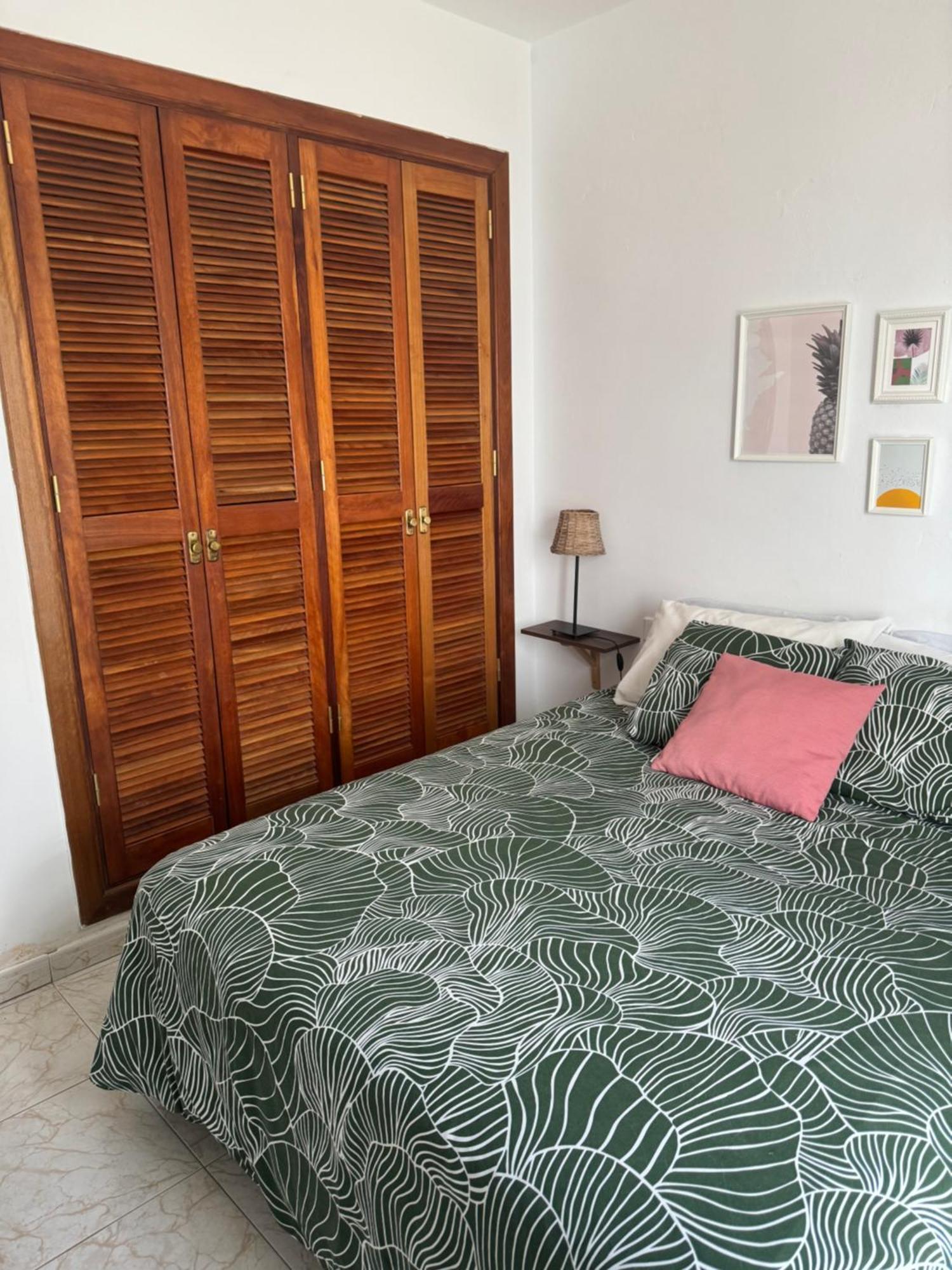 Flor De Famara Apartment ภายนอก รูปภาพ